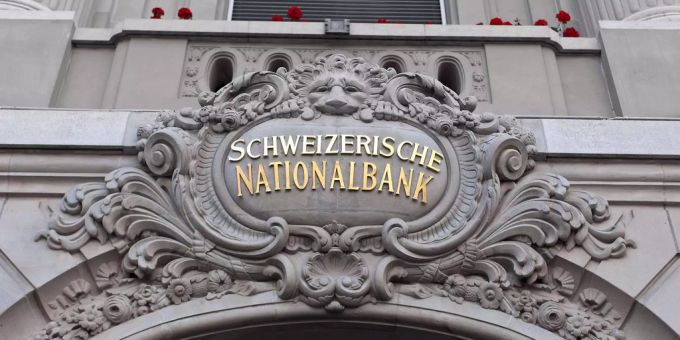 Schweizerische Nationalbank Sieht Sich Mit Forderungen Konfrontiert