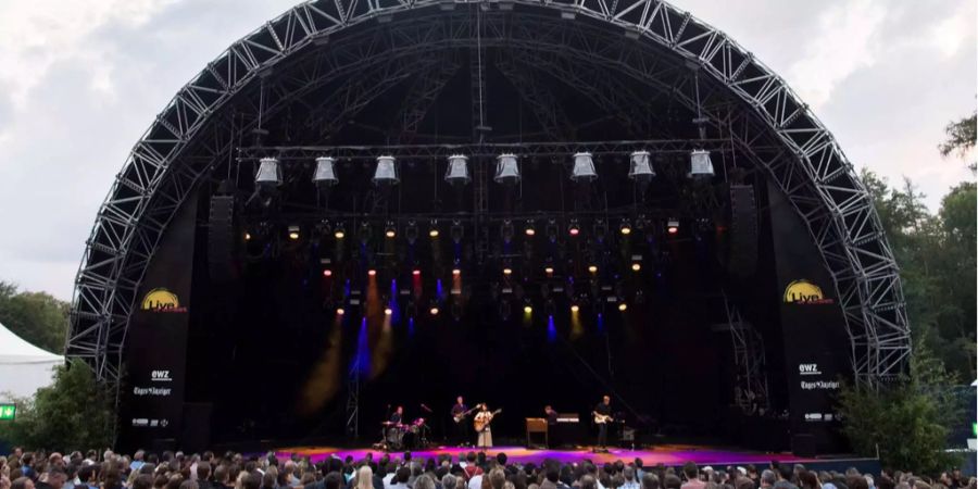 Das Live at Sunset steht vor dem aus.