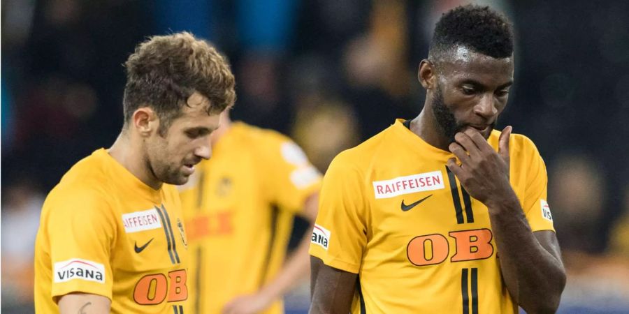 Miralem Sulejmani (links) und Jean-Pierre Nsame (rechts) nach der Niederlage gegen Luzern.