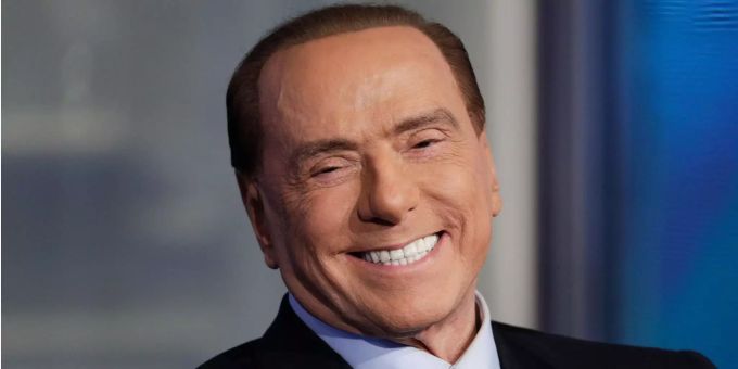 Der italienische Ex-Ministerpräsident Silvio Berlusconi. silvio berlusconi