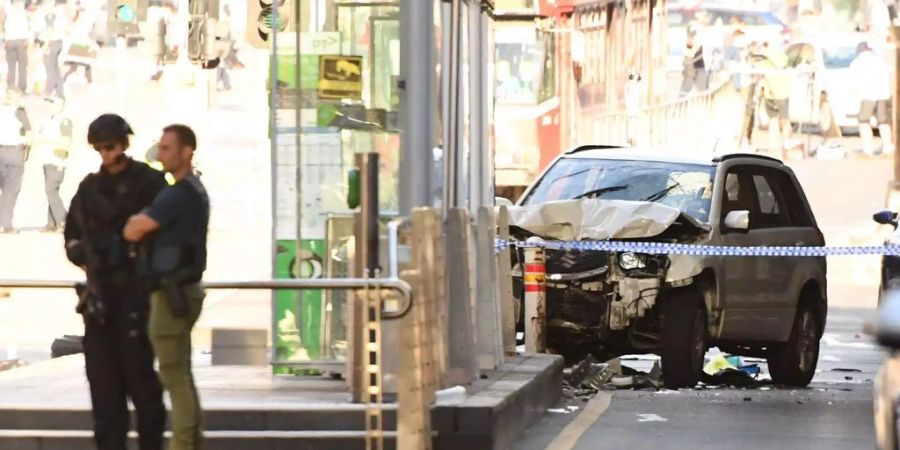 Der 32-jährige gebürtige Afghane fuhr am Donnerstag mit seinem weissen Geländewagen über eine rote Ampel und raste in eine Menschenmenge.