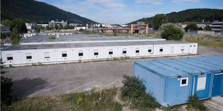 Wohncontainer auf dem Bözingenfeld in Biel. Der Kanton Bern konnte diese vorübergehend als Unterkunft für Asylsuchende nutzen.