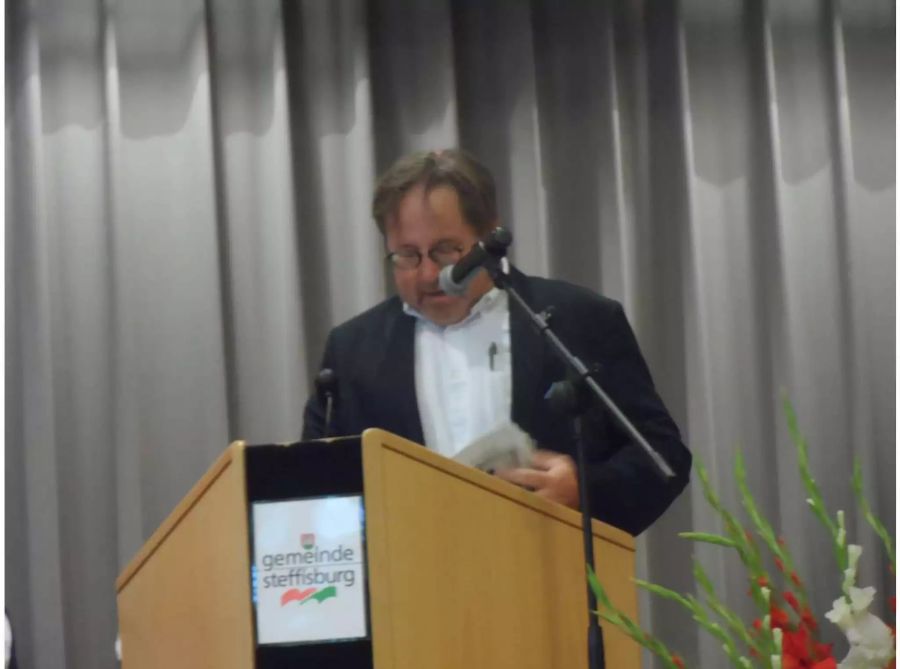 Christoph Zingg bei seiner Festrede - Gemeinde Steffisburg