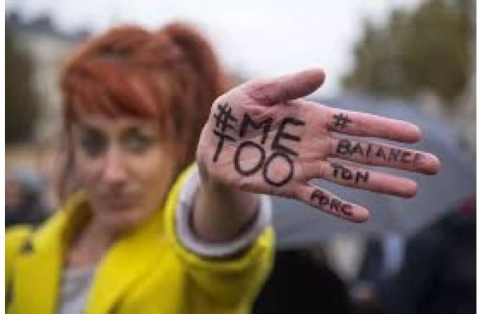 In Frankreich sind bei sexuellen Belästigungen auf der Strasse künftig Sofortbussen möglich. In Frankreich sind bei sexuellen Belästigungen auf der Strasse künftig Sofortbussen möglich.