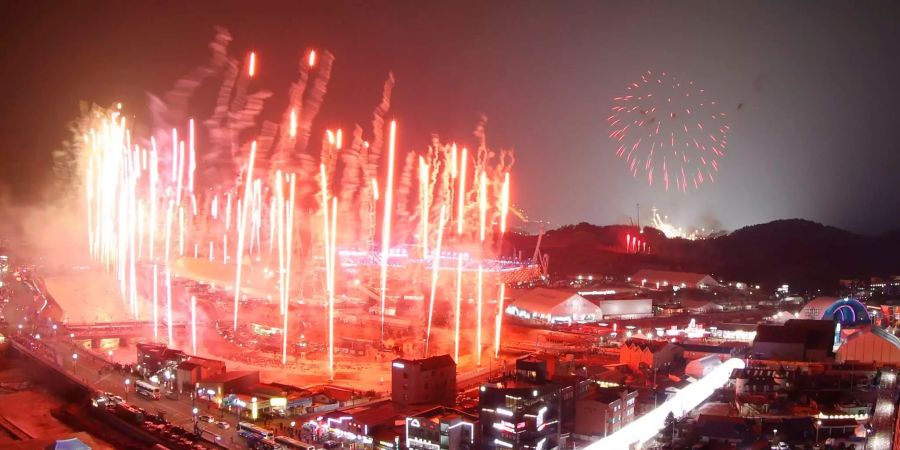 Das Feuerwerk der Eröffnungsfeier der Olympischen Winterspiele 2018 in Pyeongchang.