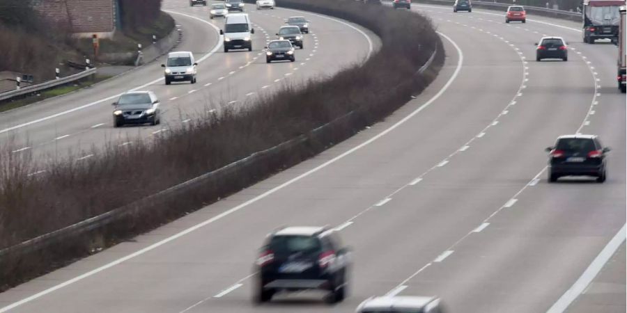 Grossbritannien: Bereits ab 2019 sollen selbstfahrende Autos ohne Fahrer zu Testzwecken auf den Strassen sein.