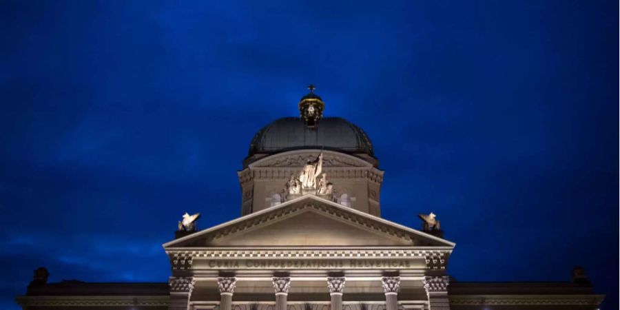 Der Bundesrat will Gefährder unter Hausarrest stellen.