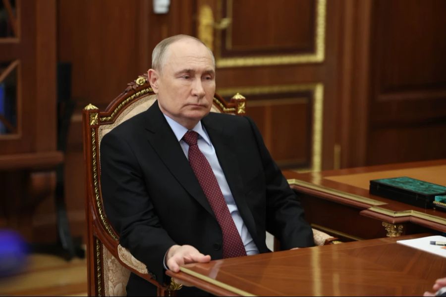 Kremlchef Putin will eine russische «Jugendarmee» aufbauen.