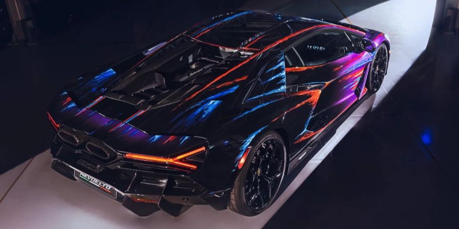 Lamborghini Revuelto