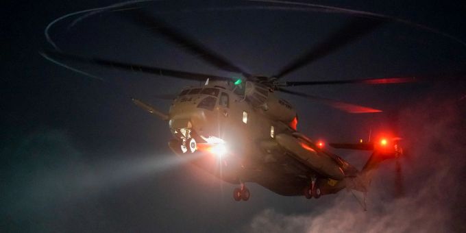 Ein Hubschrauber mit von der Hamas freigelassenen israelischen Geiseln. (Symbolbild) Ein Hubschrauber mit von der Hamas freigelassenen israelischen Geiseln. (Symbolbild)