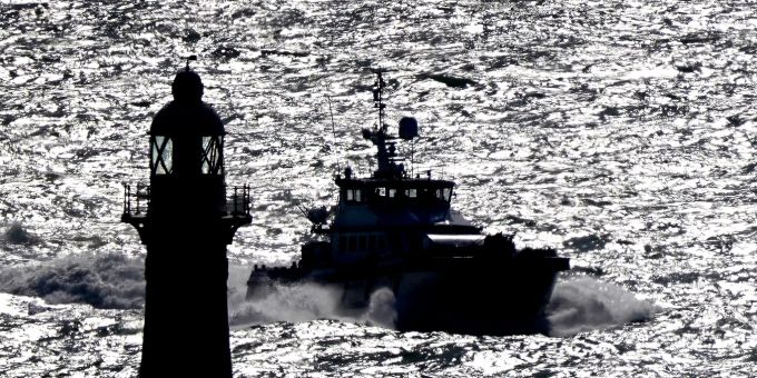 Eine Person tot - Migranten-Boot im Ärmelkanal in Seenot