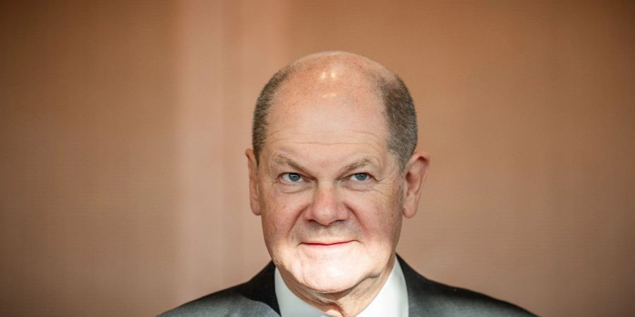 Bundeskanzler Olaf Scholz (SPD) will den Haushalt mit Sorgfalt überarbeiten.
