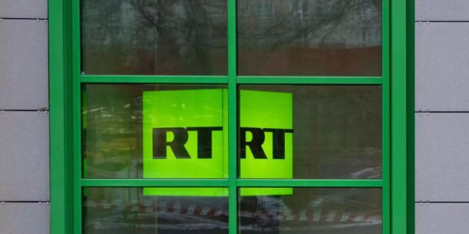 Die Videoplattform Youtube hat erneut einen deutschsprachigen Kanal des russischen Staatssenders RT entfernt. Foto: Pavel Golovkin/AP/dpa Die Videoplattform Youtube hat erneut einen deutschsprachigen Kanal des russischen Staatssenders RT entfernt. Foto: Pavel Golovkin/AP/dpa