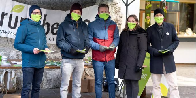 Die Sektion glp SolUm an einem Marktstand für die Gemeinderatswahlen. glp Solothurn
