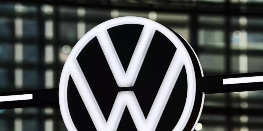 In diesem Jahr gab es bei VW und etlichen anderen Autobauern immer wieder Kurzarbeit wegen fehlender Elektronikteile. Foto: Swen Pförtner/dpa
