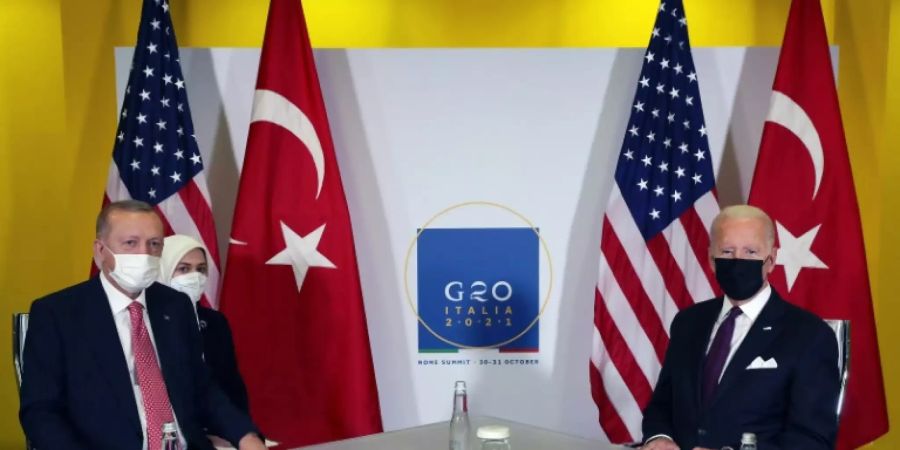 Erdogan (l.) und Biden in Rom