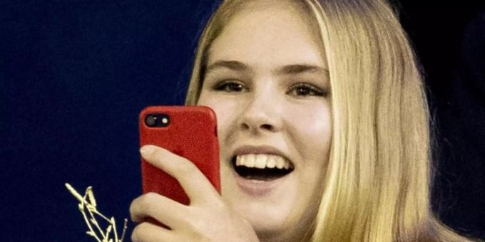 Prinzessin Amalia der Niederlande wird erwachsen. Foto: Patrick van Katwijk/Dutch Photo Press/dpa Prinzessin Amalia der Niederlande wird erwachsen. Foto: Patrick van Katwijk/Dutch Photo Press/dpa