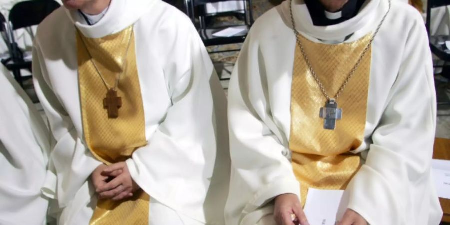 Katholische Priester