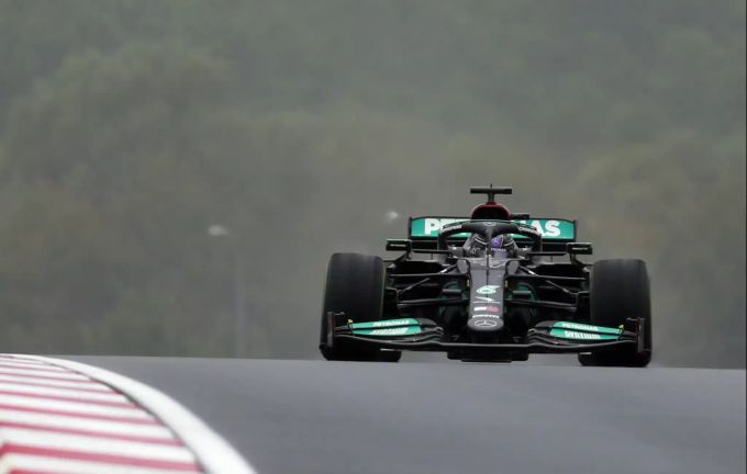 Lewis Hamilton (Mercedes) beim Türkei-GP der Formel 1. Lewis Hamilton Formel 1