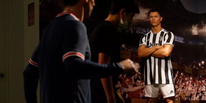 Cristiano Ronaldo im alten Inter-Shirt. cristiano ronaldo