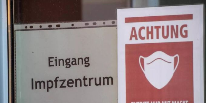 München - Impfpflicht? Fussball zwischen Vorbild und Selbstbestimmung