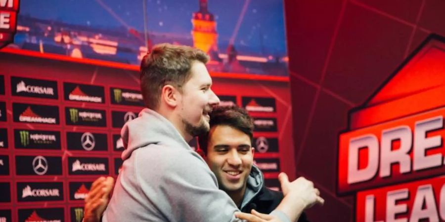 Team Secret meldet sich mit einem deutlichen 2:0 gegen Alliance zurück. Foto: Adela Sznajder/ESL Gaming/dpa/Archiv