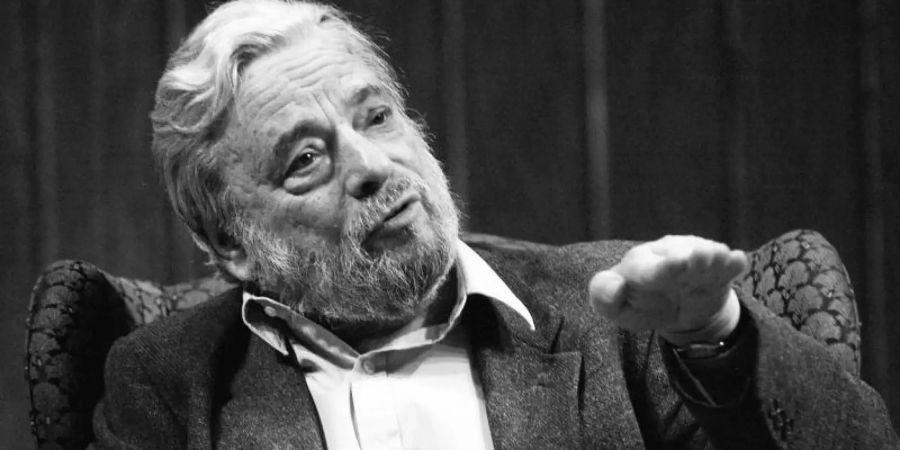 Der Komponist und Texter Stephen Sondheim ist im Alter von 91 Jahren gestorben. Foto: Charles Krupa/AP/dpa