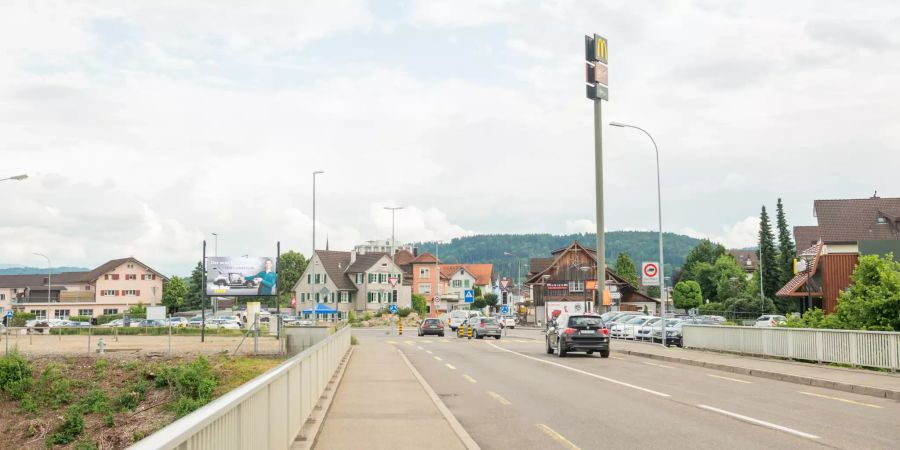 Autobahnbrücke Richtung Rickenbach bei Wil (SG).