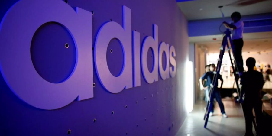 Das Logo von Adidas.