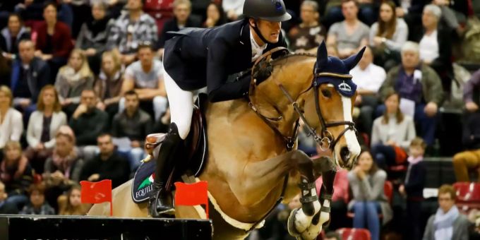 Der Belgier Niels Bruynseels gewinnt den Grand Prix des CSI Basel (Archiv).