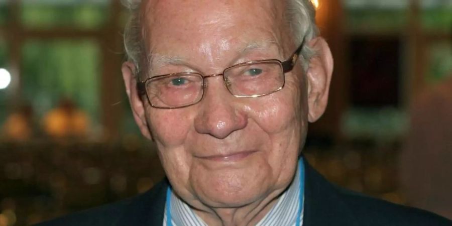 Chemie-Nobelpreisträger Manfred Eigen wurde so häufig geehrt wie kaum ein anderer deutscher Wissenschaftler. Foto: Karl-Josef Hildenbrand