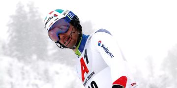 Luca Aerni steht in Kitzbuehel.
