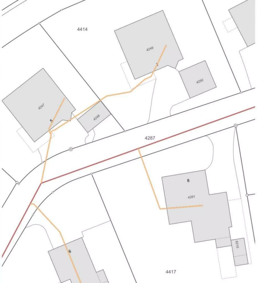 Auszug aus dem Zofinger Abwasserkataster (Abwasserleitungen: orange = privat, rot = öffentlich)