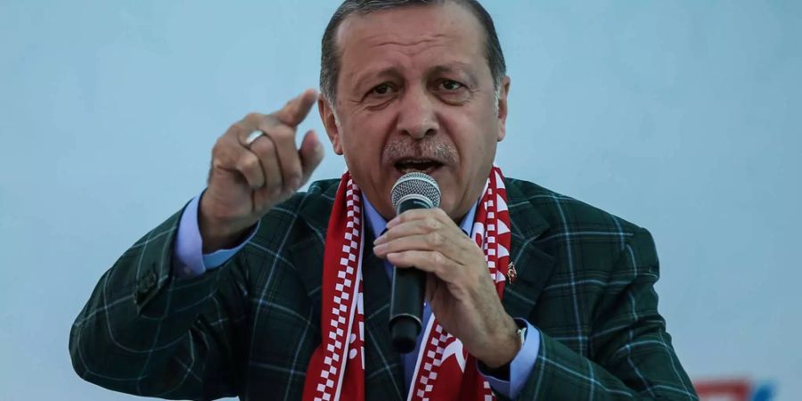 Droht nach der Schliessung von Moscheen in Wien mit Gegenmassnahmen: Recep Tayyip Erdogan (hier bei einer Wahlveranstaltung)