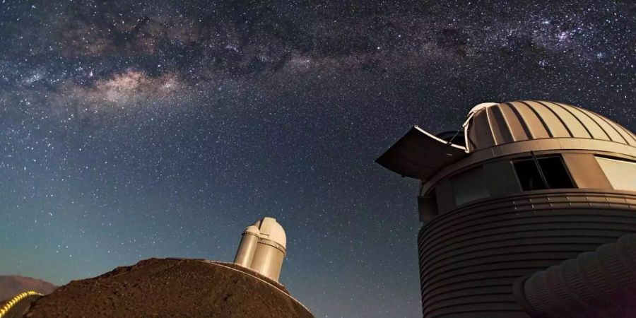 In der Atacamawüste Chiles steht ein Observatorium.