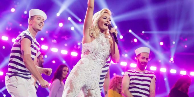 Helene Fischer musste die ersten zwei Konzerte in Wien absagen. Helene Fischer musste die ersten zwei Konzerte in Wien absagen.