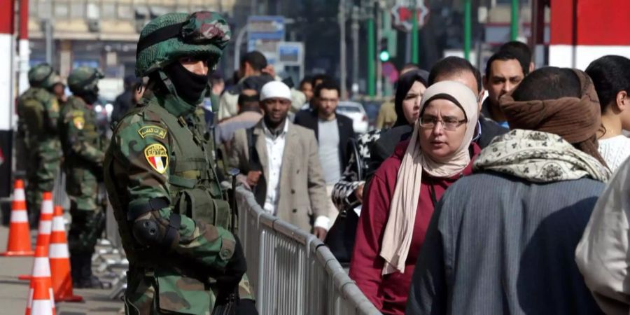 Die ägyptische Polizei und Armee wollen gemeinsam gegen die Terroristen im Land vorgehen.