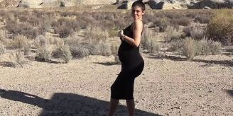 Kylie und Kim - Hier zeigen Jenner und Kardashian erstmals ihre Babys Kylie und Kim - Hier zeigen Jenner und Kardashian erstmals ihre Babys