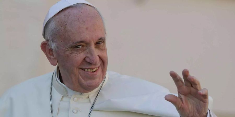 Papst Franziskus ermutigt die Jugend zu sozialem Engagement.