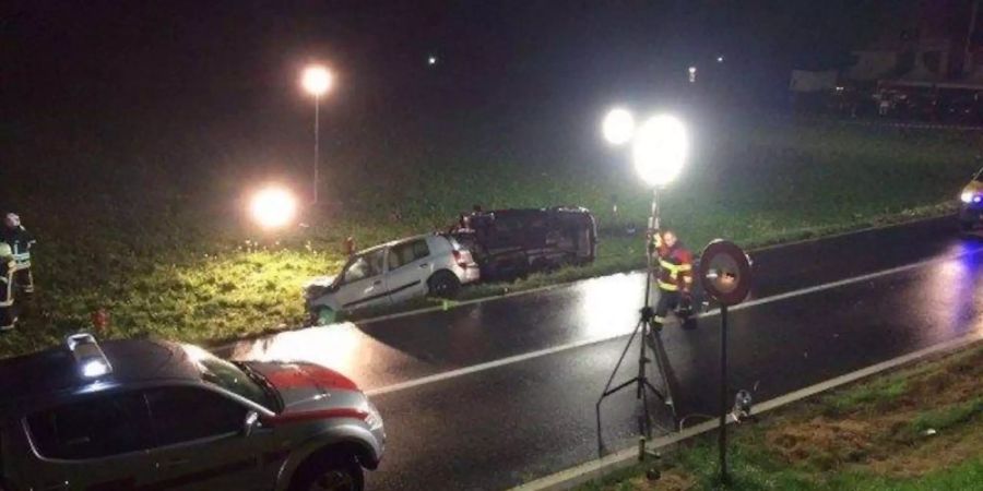 Der Fahrer des normal entgegenkommenden Wagens verstarb beim Unfall.