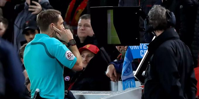 Der Videobeweis wird auch an der WM 2018 zum Einsatz kommen. Der Videobeweis wird auch an der WM 2018 zum Einsatz kommen.