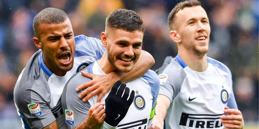 Das kriselnde Inter überrascht mit einem 5:0-Sieg bei der bislang sehr heimstarken Sampdoria. Der argentinische Stürmer Mauro Icardi (25) glänzte mit vier Toren.