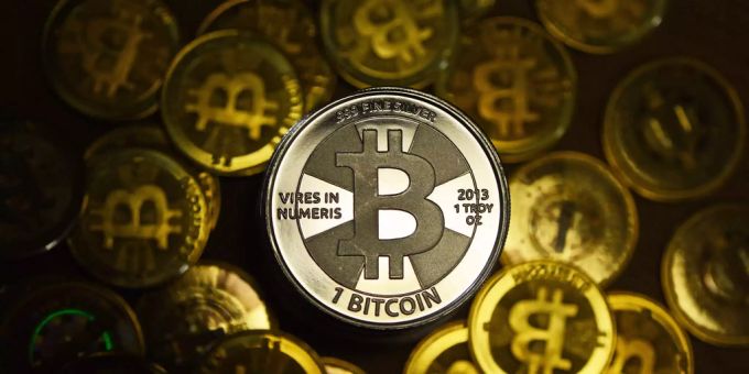 Schweizer Premiere - An der Hochschule Luzern kann man mit Bitcoin bezahlen
