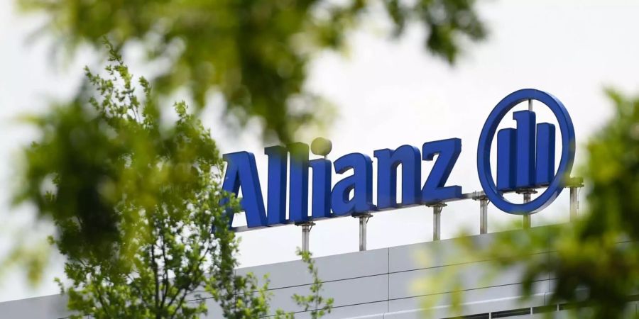 Bei der Allianz beispielsweise läuft die Erkennung von Versicherungsbetrügern mittlerweile um 80 Prozent automatisiert.