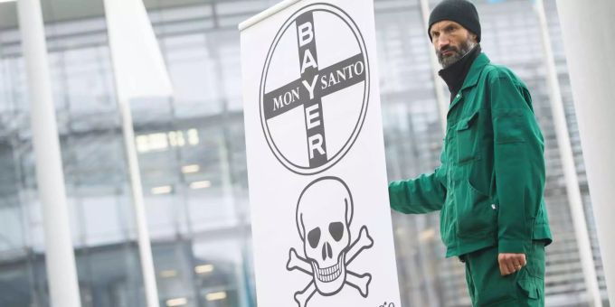 Durch den Kauf von Monsanto wollte der Agrarchemie-Konzern Bayer zur weltweiten Nummer eins werden. bayer