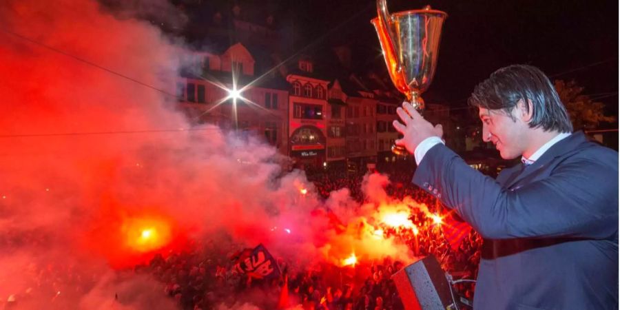 Als Trainer des FC Basel feiert Murat Yakin zwei Meistertitel.