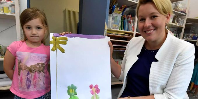 Anti Mobbing - Deutsche Familienministerin schickt Profis an Schulen