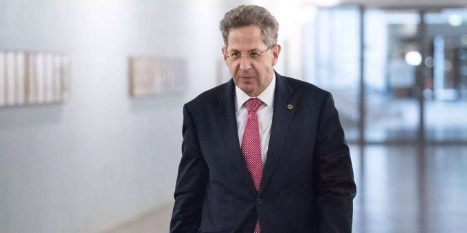 Hans-Georg Maassen - Koalitionsspitze vertagt Entscheidung auf Dienstag