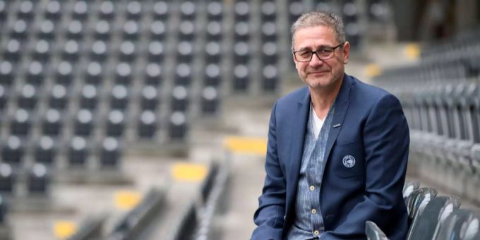 Marc Lüthi, Präsident SC Bern, spricht heute in der Saison-Medienkonferenz. Marc Lüthi, Präsident SC Bern, spricht heute in der Saison-Medienkonferenz.