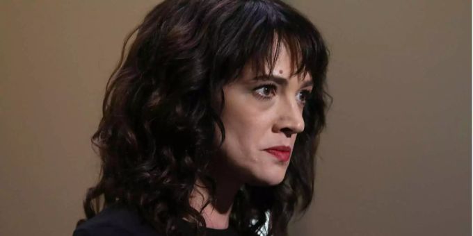Asiatischer Sex-Skandal Bild Bald verbreitete Muschi